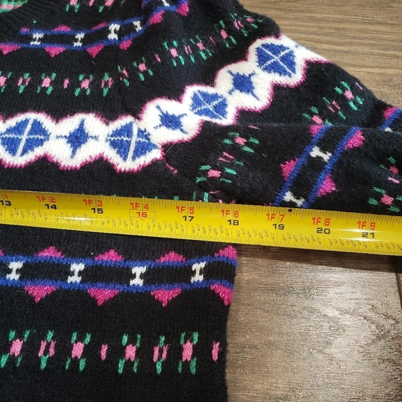 NWT LOFT Geometric Design Sweater Size Small - Picture 5 of 7